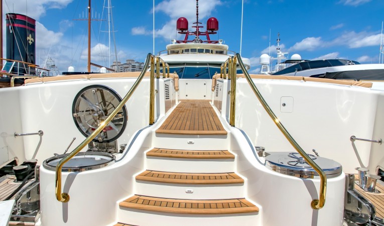 147 Sensation Yachts 