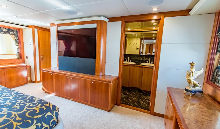 147 Sensation Yachts 