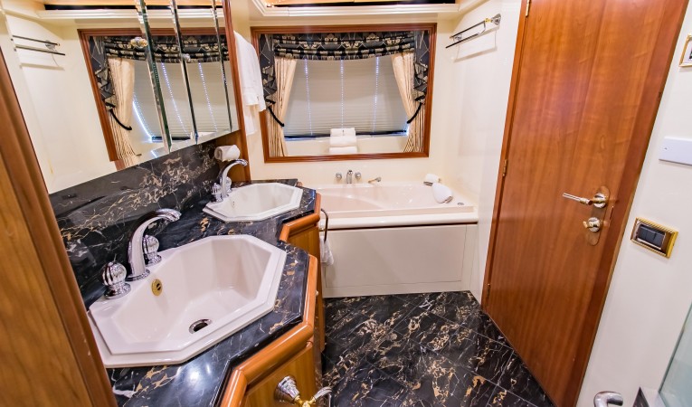 147 Sensation Yachts 