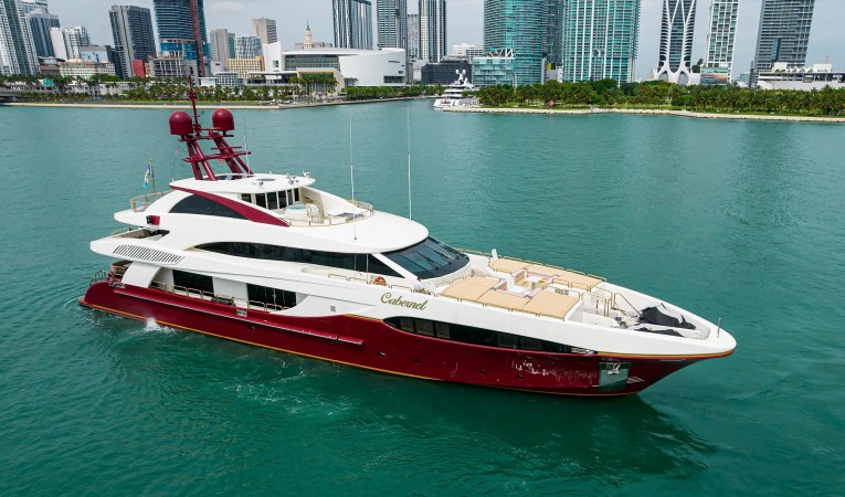 147 Sensation Yachts 