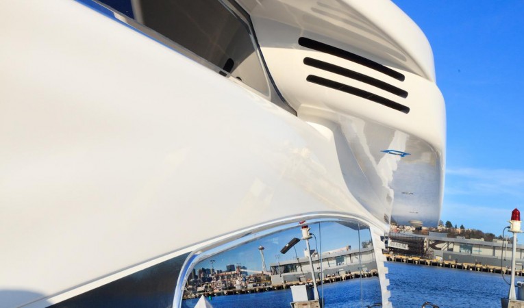 70 Horizon Port Side Walkway