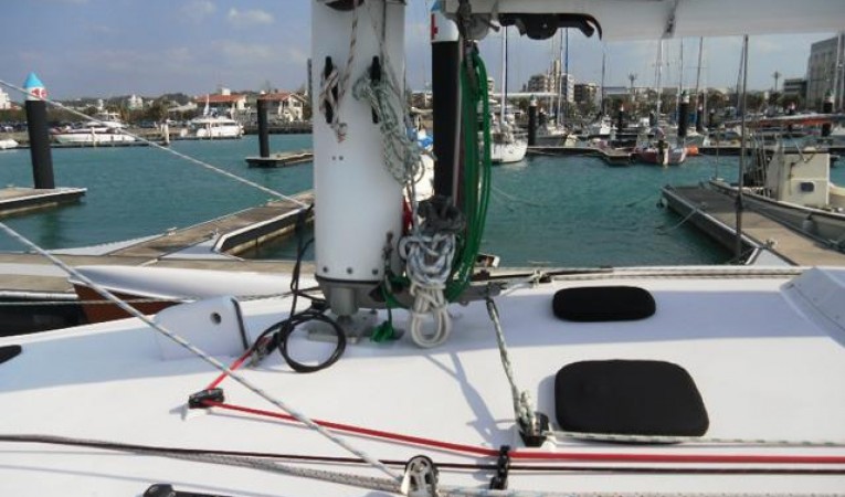 37 Corsair Mast Base