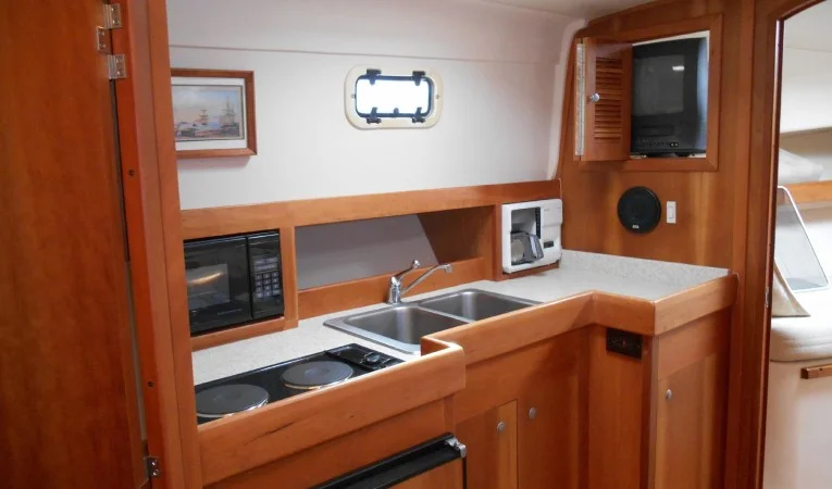 34 Mainship Galley