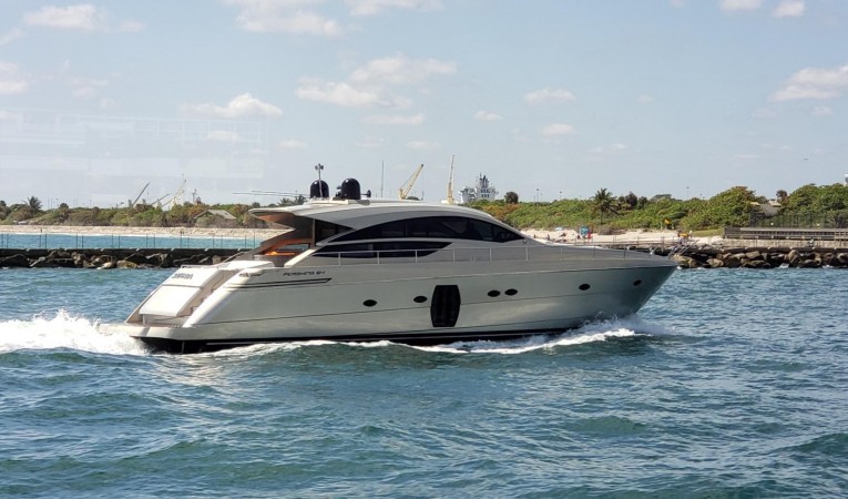 64 Pershing 