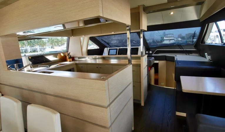 72 Ferretti Yachts 2013 Ferretti 720 Fly - SPARE CHANGE