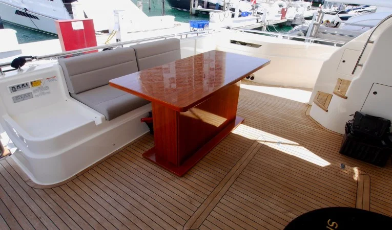 72 Ferretti Yachts 2013 Ferretti 720 Fly - SPARE CHANGE