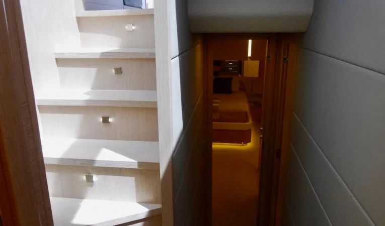 72 Ferretti Yachts 2013 Ferretti 720 Fly - SPARE CHANGE