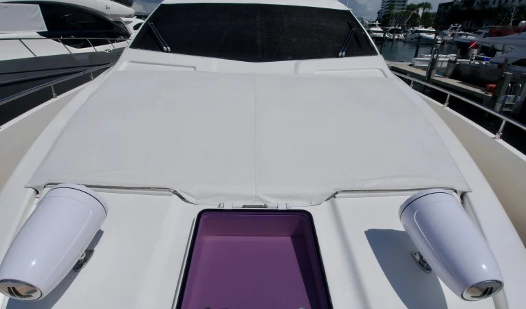 72 Ferretti Yachts 2013 Ferretti 720 Fly - SPARE CHANGE