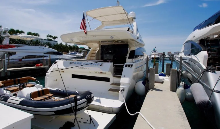 72 Ferretti Yachts 2013 Ferretti 720 Fly - SPARE CHANGE