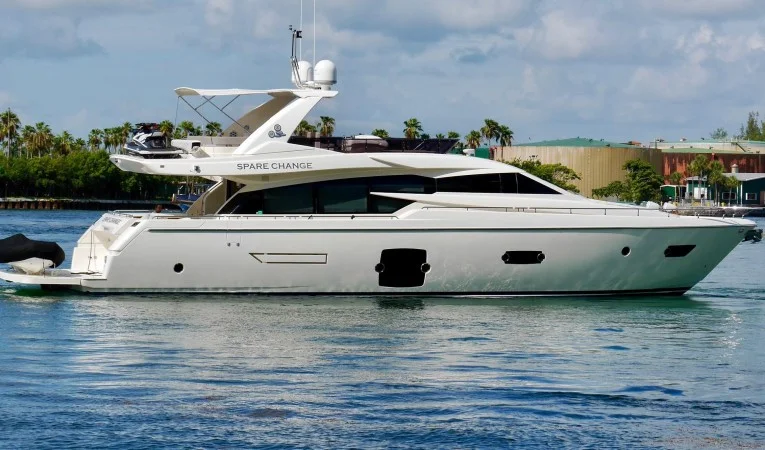 72 Ferretti Yachts 