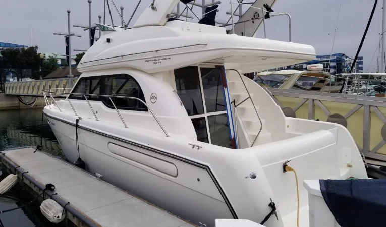 34 Bayliner 