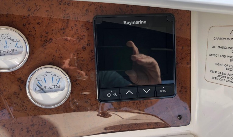 36 Silverton Multi Function Screen