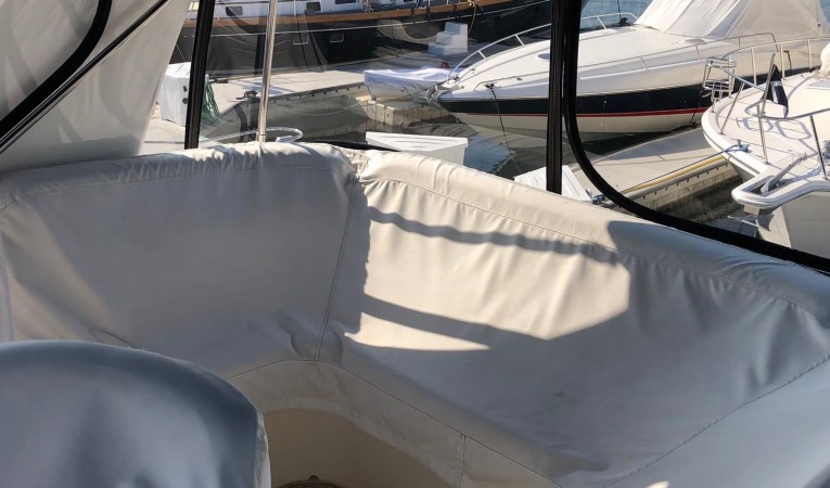 36 Silverton U Shaped Bridge Seating