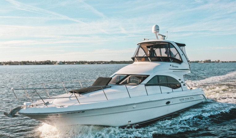 44 Sea Ray 