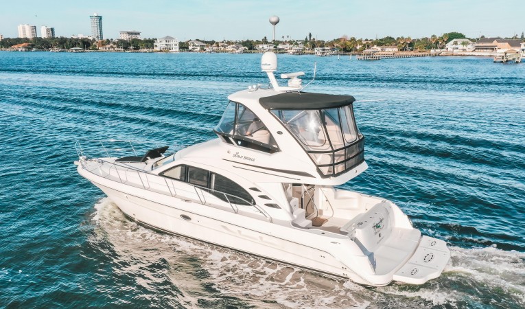 44 Sea Ray 