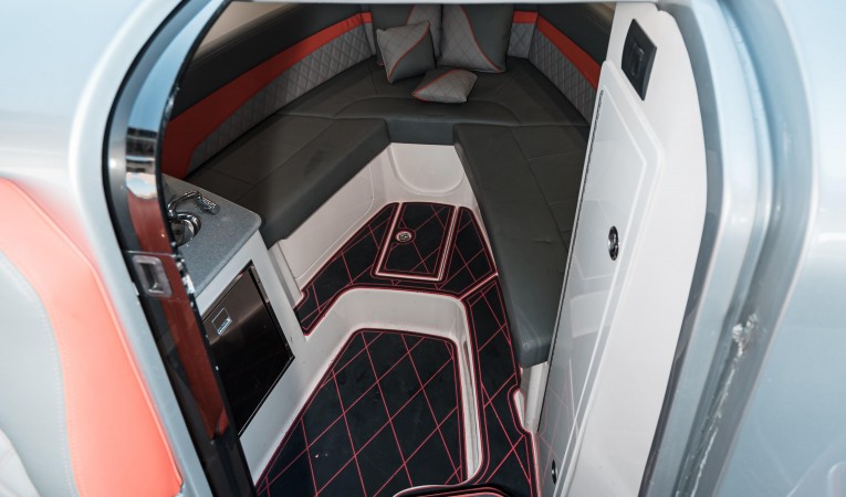 39 Deep Impact Cuddy Entrance