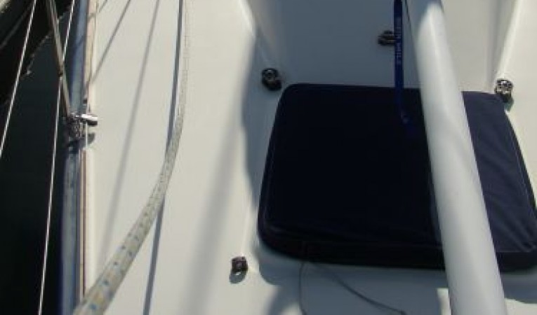 41 Sydney Deck with Carbon Pole