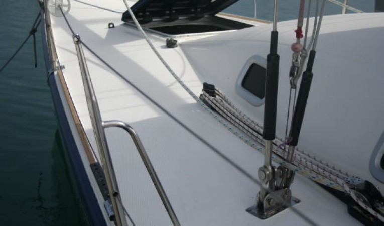 41 Sydney Forward Deck