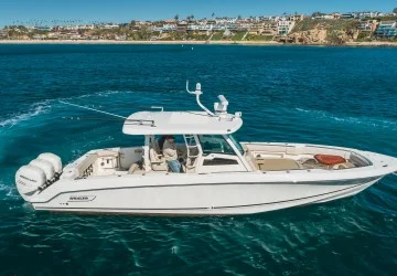 Robin Ann 38' Boston Whaler 2018