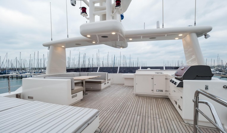 86 Cantiere Delle Marche FLY BRIDGE