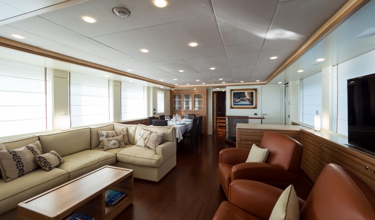 86 Cantiere Delle Marche SALON