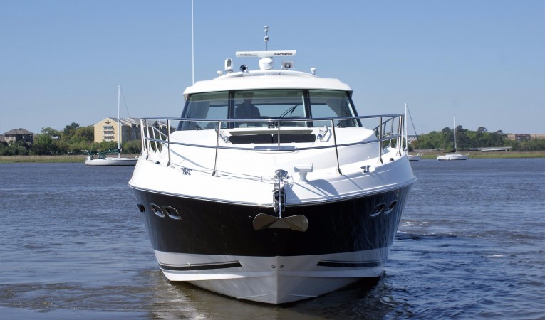 54 Sea Ray bow