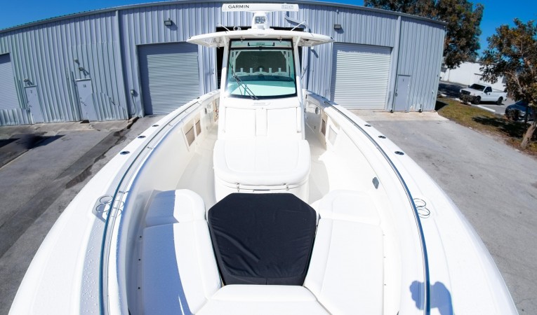 35 Boston Whaler 