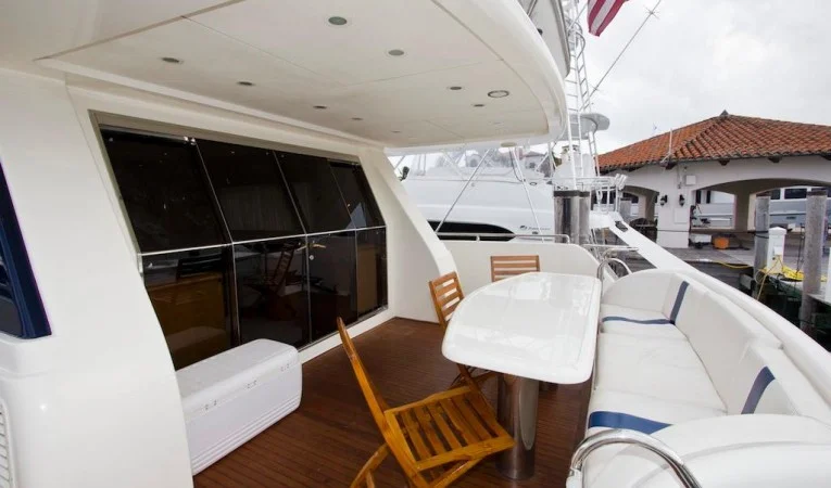 65 Azimut Aft Deck