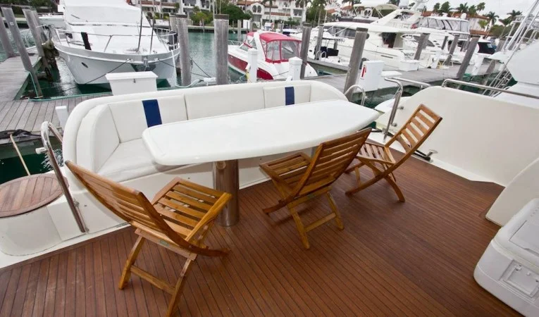 65 Azimut Aft Deck