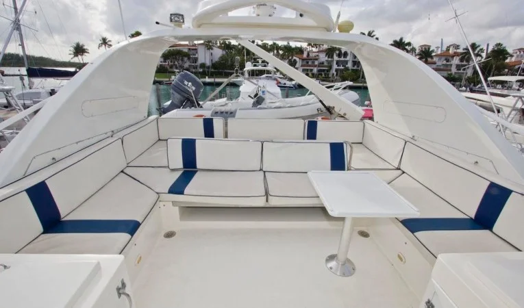 65 Azimut Flybridge Seating and Sunpads