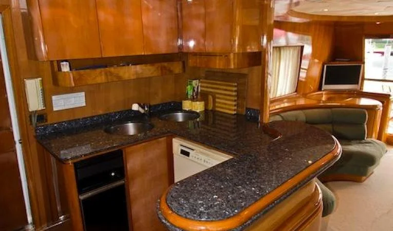 65 Azimut Galley