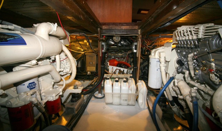 41 Hatteras Engine Room