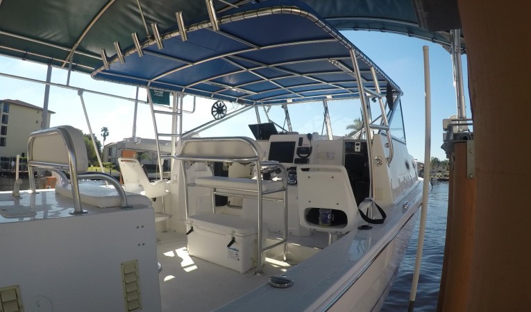 36 Twin Vee Starboard side Profile