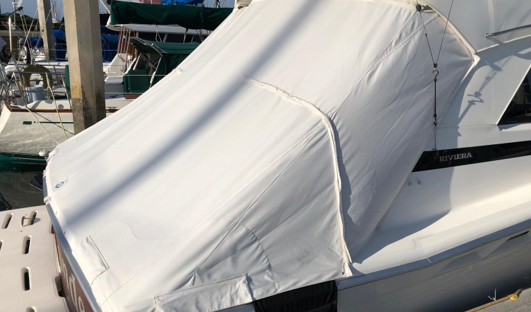 34 Riviera Full Cockpit Cover