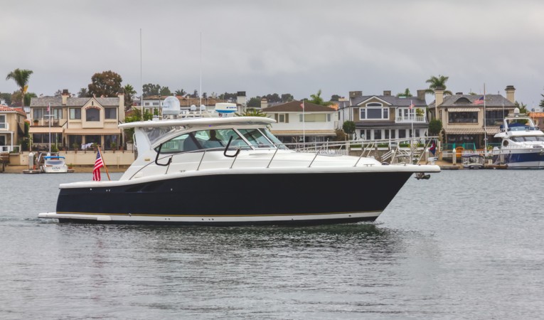 38 Tiara The Ultimate Newport Harbor Cruiser