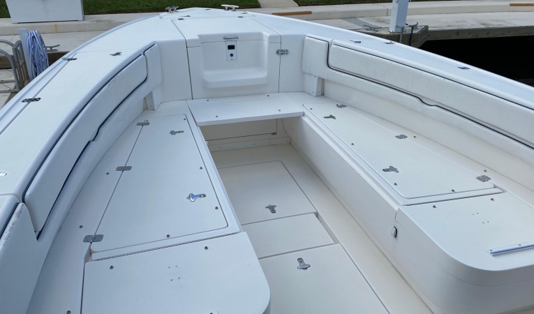 32 Intrepid Forward Seating