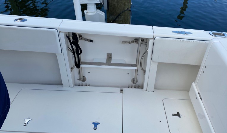 32 Intrepid Dive Door