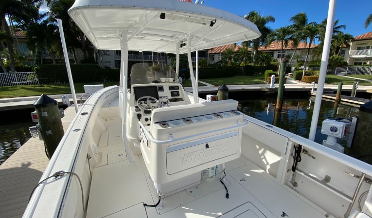 32 Intrepid Cockpit Forward