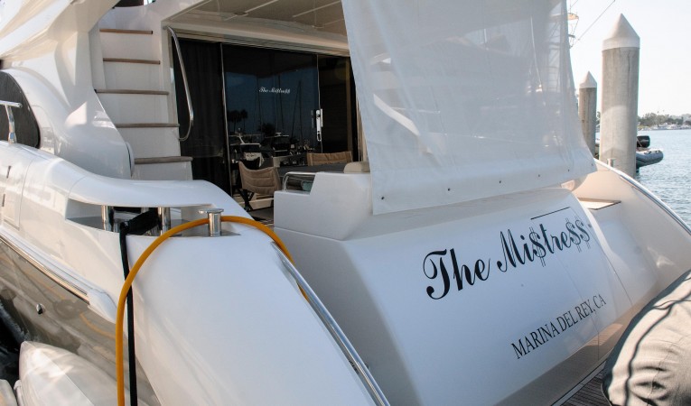 60 Azimut Aft Sun Shade