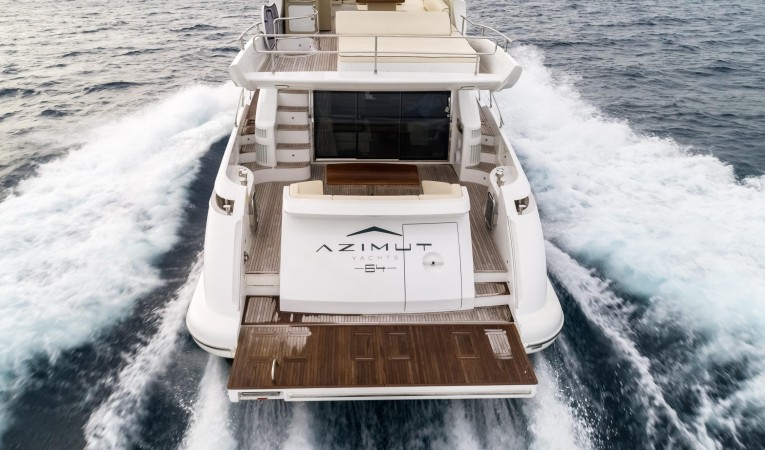 64 Azimut 