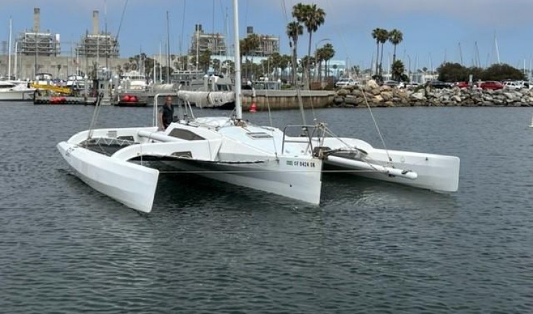 30 Trimaran 