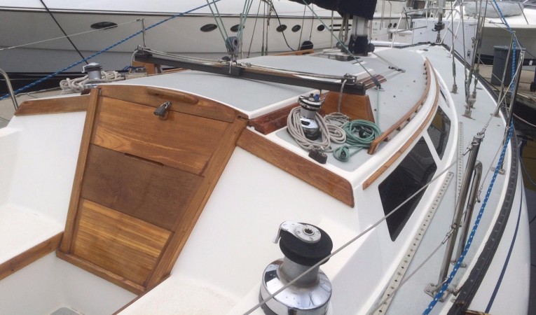 38 Catalina Beautiful Varnish