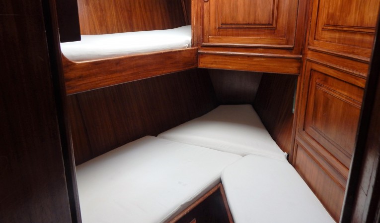 45 Bruce Roberts Forward cabin