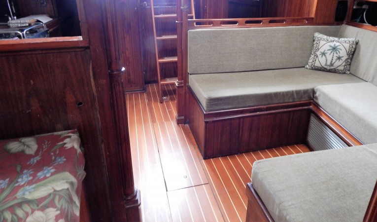 45 Bruce Roberts Salon- Aft view