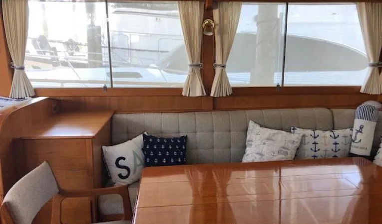 42 Grand Banks 