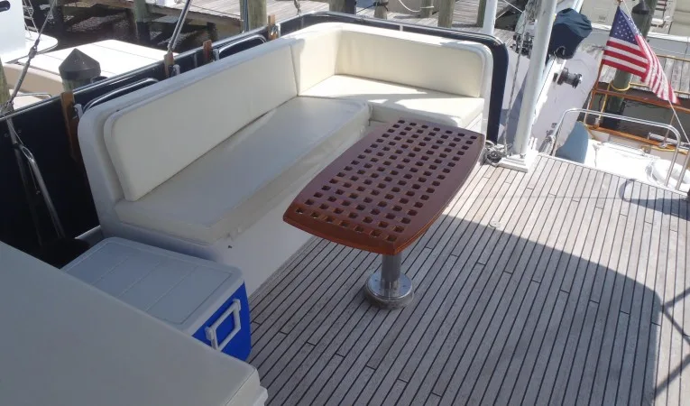 42 Grand Banks 