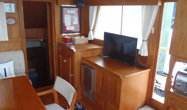 42 Grand Banks 