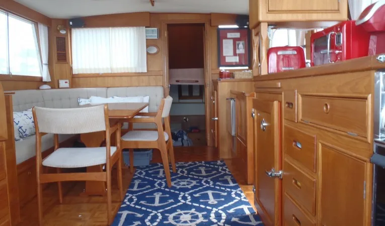 42 Grand Banks 
