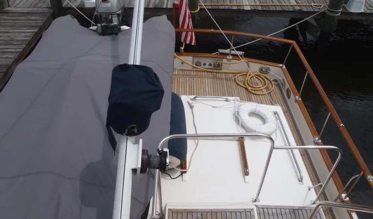 42 Grand Banks 
