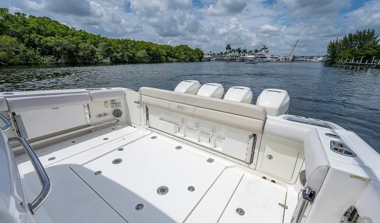 42 Boston Whaler 